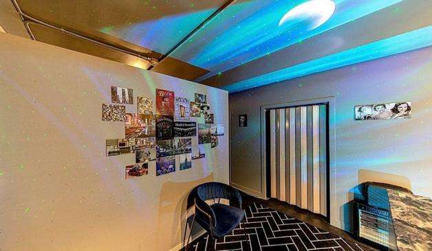 강남 논현역 애플텐 로비2