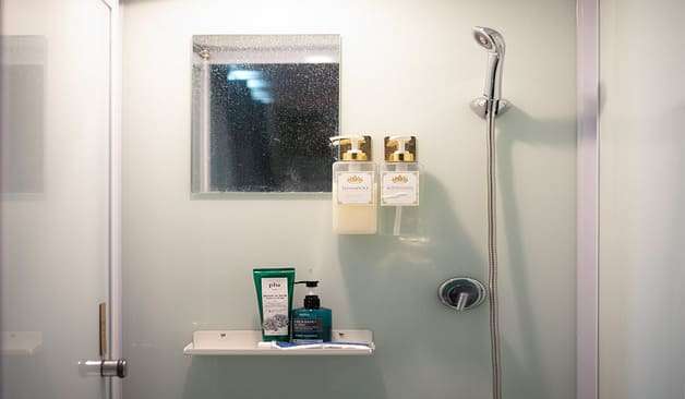 강남 신사 미드나잇 스웨디시 샤워실