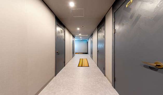 여의도 킹스웨디시&스파 복도 실제 샵사진2