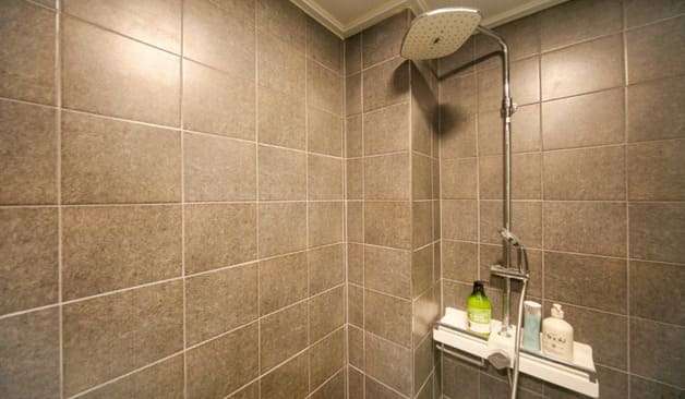 김해 내동 로엠테라피 샤워실