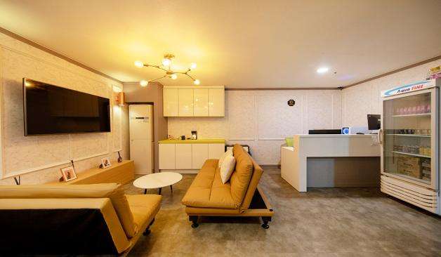 고양 화정동 골든스웨디시&아로마 로비1