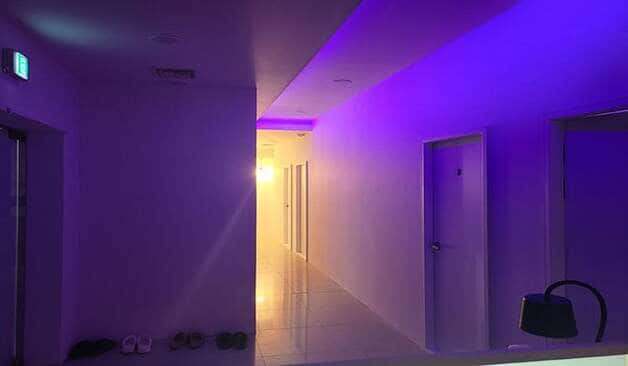 대전 봉명동 퀸타이아로마 복도 실제 샵사진