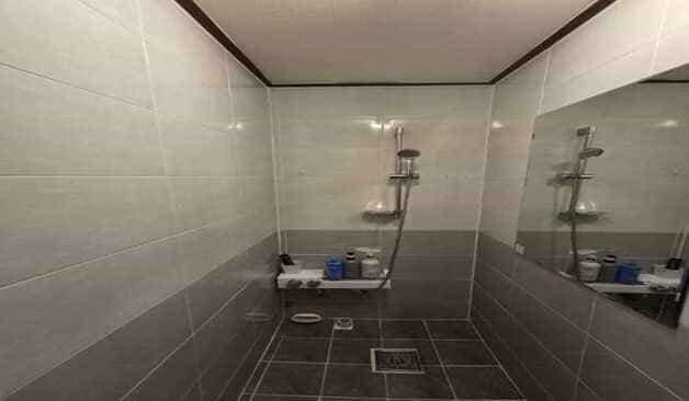 거제 옥포동 마사지샵 청결한 샤워실 이미지