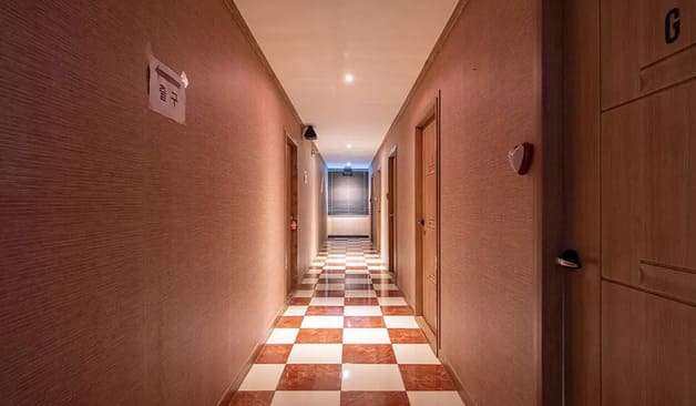 경산 옥산동 폭스마사지 복도2