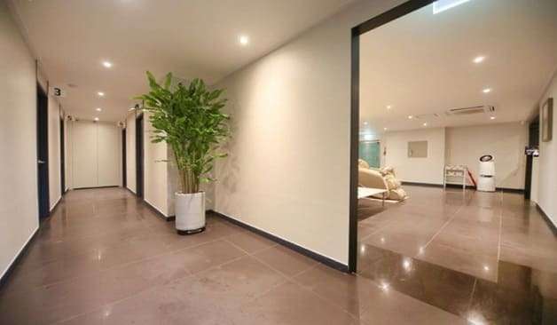 아산 배방 아델테라피 복도