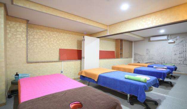 대구 수성동 더썸테라피아로마 단체실