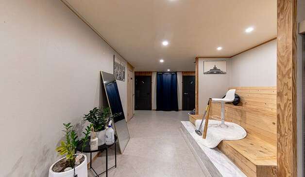 수원 영통 맑은날테라피 복도 1