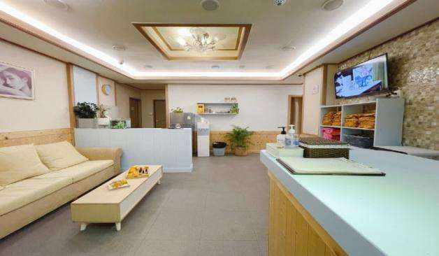 제주 연동 더테라 카운터