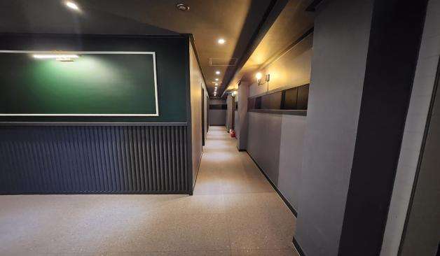 아산 배방읍 더나은테라피 복도