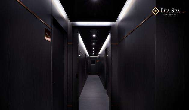 청담 다이아테라피 복도