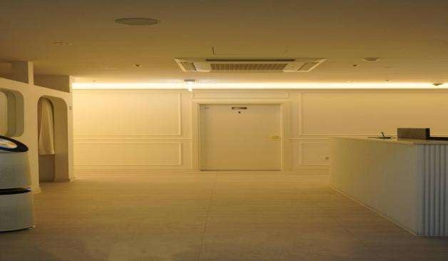 천안 불당동 아우라스웨디시 복도