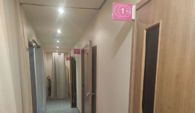 광주 금호동 홈런볼스웨디시 복도