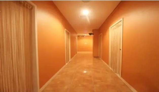 강동 둔촌동역 크림테라피 복도