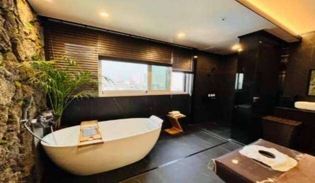 울산 벨라스웨디시 마사지샵 욕조가 있는 관리실 이미지