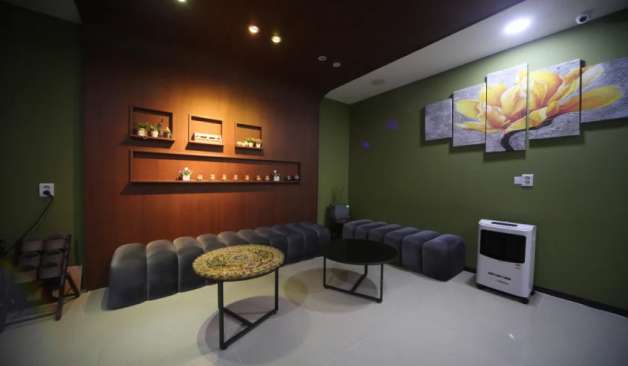 대전 유성 지족동 샤인스웨디시 대기공간 실제 샵사진