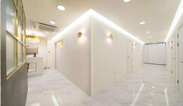 화성 동탄 레몬테라피 복도 실제 샵사진3