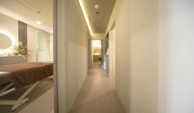 강남역 디엘로 테라피  위치 정보 및 후기