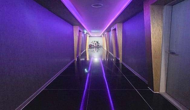 대전 둔산동 킹덤스파 복도1