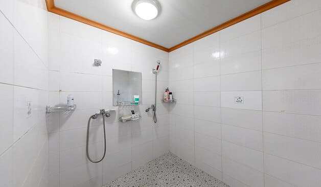 대구 동호동 아로이타이마사지 샤워실