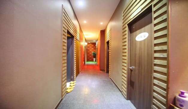 대전 둔산동 풀인원 복도